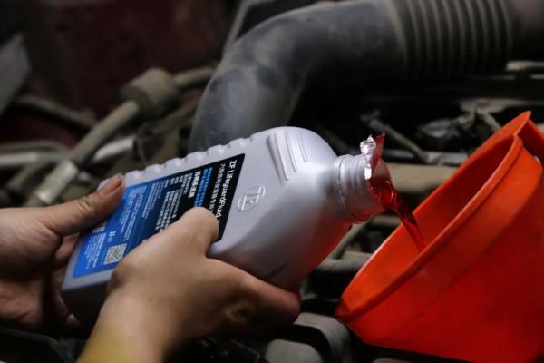 怪獸修車:翻新“老舊狀態”的11年起亞索蘭託,15萬公里重回巔峰 怪獸修車:翻新“老舊狀態”的11年起亞索蘭託,15萬公里重回巔峰