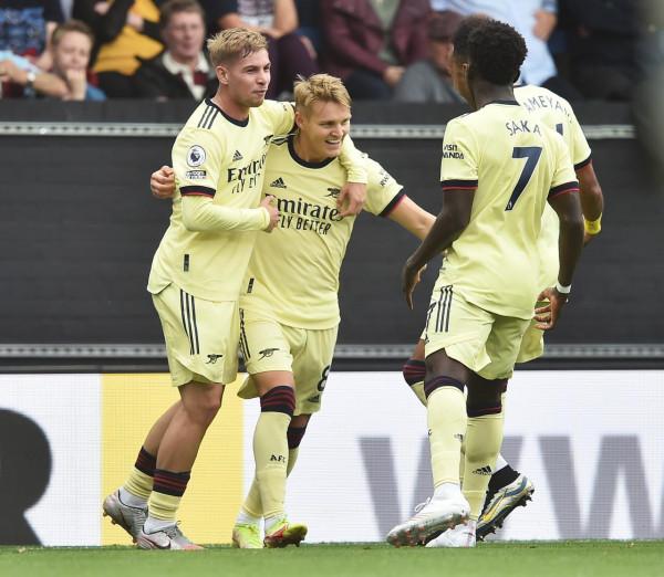 1-0！挪威梅西轟世界波，英超最慘豪門又贏了，39歲少帥振臂高呼