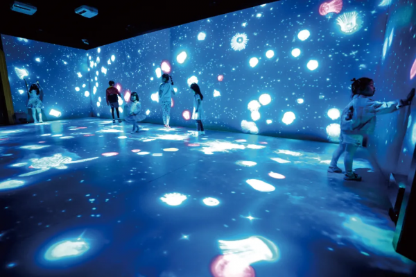 走進全息互動場館——石景山“ioi 海洋世界” 走進全息互動場館——石景山“ioi 海洋世界”