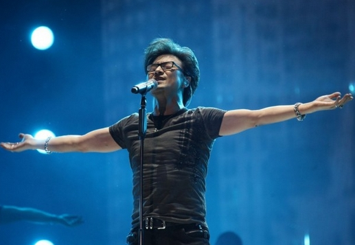 汪峰的狂野情史，為愛結婚3次卻閃離2次，和5個女人愛得轟轟烈烈