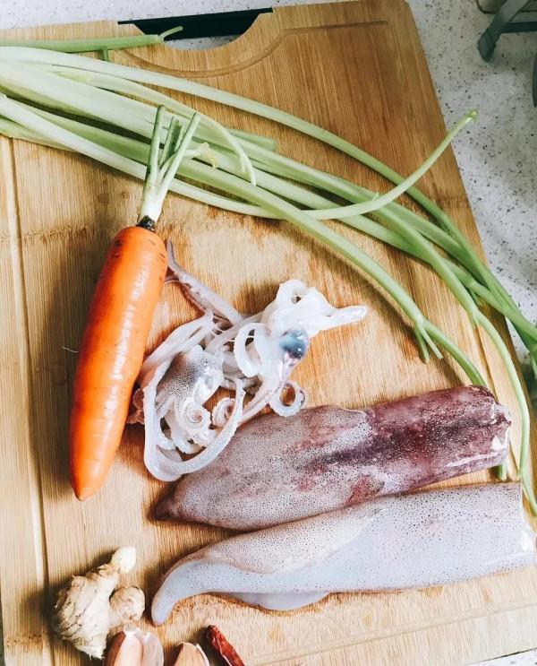 家庭版朋友聚餐,“6熱4涼1湯”,好吃上檔次 家庭版朋友聚餐,“6熱4涼1湯”,好吃上檔次