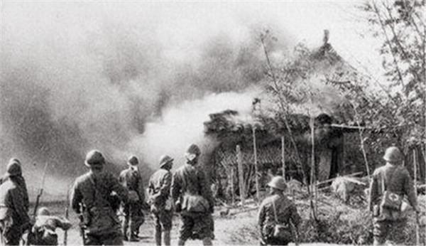 1943年,沁源日軍據點天天掉東西,日軍還笑臉相迎哄著拿東西的人 1943年,沁源日軍據點天天掉東西,日軍還笑臉相迎哄著拿東西的人