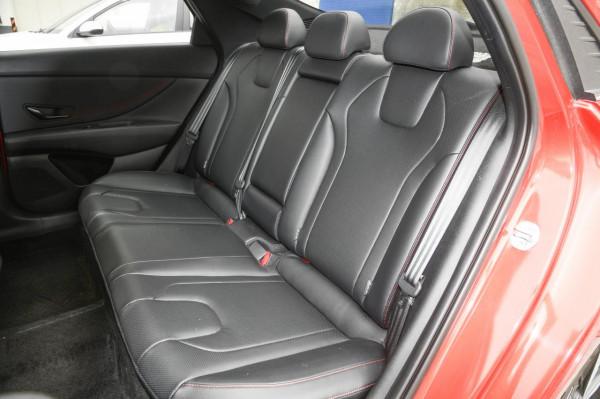 頂配均為14萬出頭,第七代伊蘭特與日產軒逸,它們差在哪? 頂配均為14萬出頭,第七代伊蘭特與日產軒逸,它們差在哪?