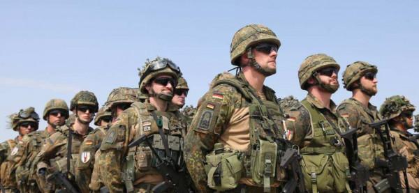 坐鎮大後方，可槍斃前線部隊的督戰兵，會遇到逃兵反抗嗎？