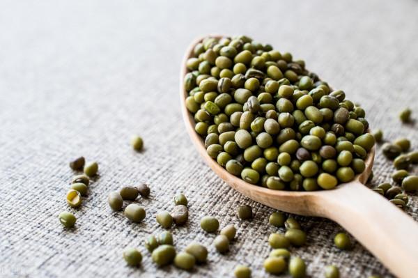 買綠豆時，選褶皺的還是光滑的？記住3點，選到好綠豆