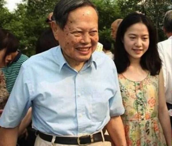 楊振寧博士，我們愛您