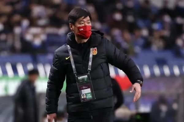 回國四件事：歸化要不要，主帥換不換，老將留幾個，新人誰頂上？