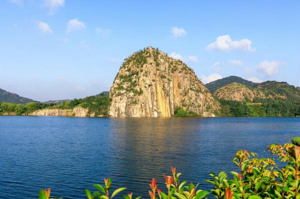 蘇州一座挖了千年都沒挖完的山，藏著怎樣的故事？