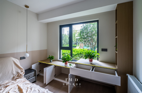 懂裝修的朋友總是挑剔,窗戶下要加矮櫃,“見縫插針”收納多5㎡ 懂裝修的朋友總是挑剔,窗戶下要加矮櫃,“見縫插針”收納多5㎡