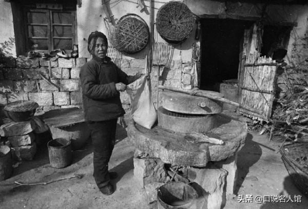 1947年一農民給解放軍帶路,問及家人:我哥哥參軍18年,叫陳錫聯 1947年一農民給解放軍帶路,問及家人:我哥哥參軍18年,叫陳錫聯