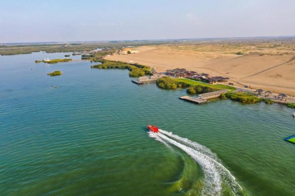沙湖:感受一半沙漠一半湖水 沙湖:感受一半沙漠一半湖水
