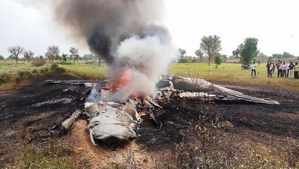 俄羅斯怎麼整印度？1塊錢賣給印度一艘航母，15年間狂宰30億
