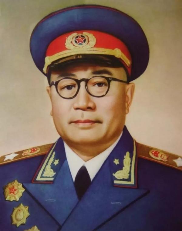 對越反擊戰，劉伯承和粟裕尚在，鄧小平為何選擇75歲的許世友掛帥