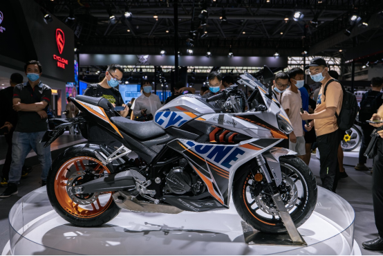 RA9等近10款明星車型到場 多款全新！賽科龍重慶摩展放大招