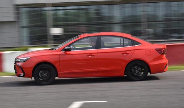 注入運動血液 場地試駕榮威i5 GT 1.5T 注入運動血液 場地試駕榮威i5 GT 1.5T