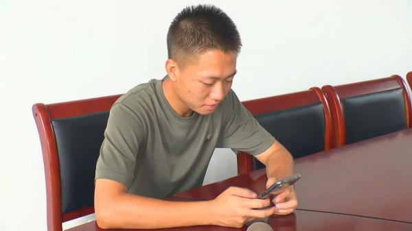 中秋萬家團圓之時,金山有一群人卻沒有回家…… 中秋萬家團圓之時,金山有一群人卻沒有回家……