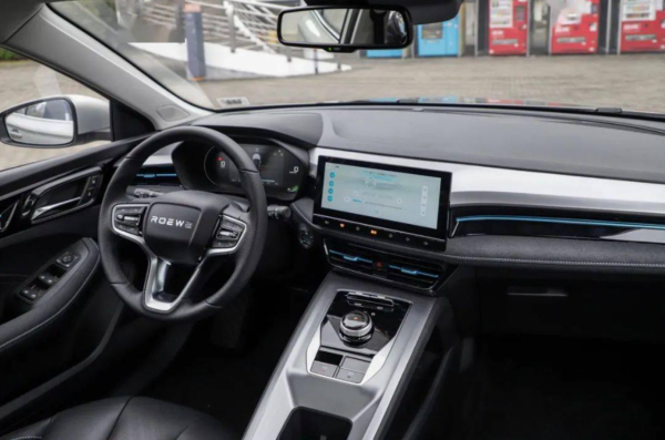 如果不會就選頂配，2021款榮威Ei5購車指南