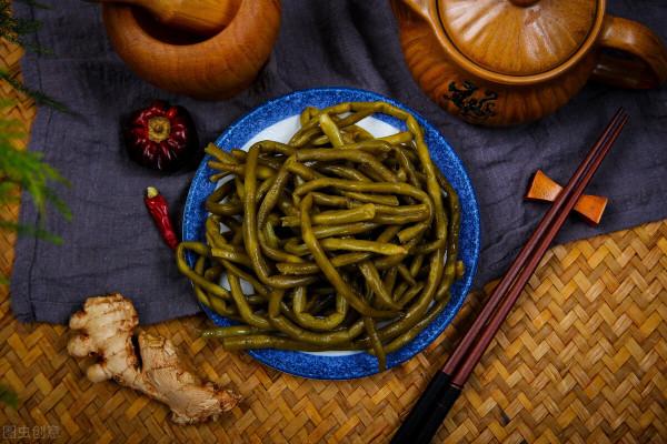 醃酸豆角,容易起白沫,多加2味食材,一週醃好,脆爽酸香 醃酸豆角,容易起白沫,多加2味食材,一週醃好,脆爽酸香