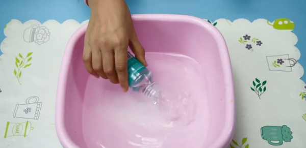 家門口放一條舊毛巾,好多人不清楚什麼用途,看完漲知識了 家門口放一條舊毛巾,好多人不清楚什麼用途,看完漲知識了