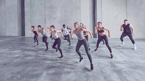 利用Fartlek跑步法快慢跑交替快速實現燃脂效果 利用Fartlek跑步法快慢跑交替快速實現燃脂效果