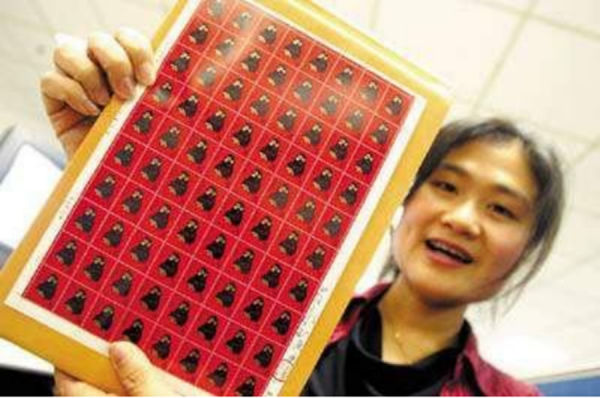 1980年，湖北男子為完成任務，花96元買猴票，20年後卻換了2套房