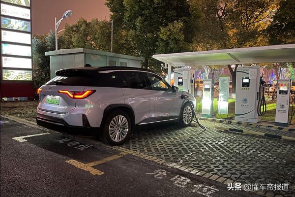 新車 | 能否擺脫里程焦慮?試駕蔚來ES6 100千瓦時版本 新車 | 能否擺脫里程焦慮?試駕蔚來ES6 100千瓦時版本