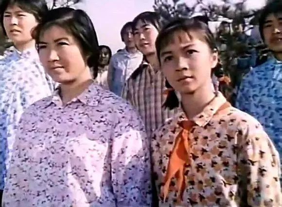 “老戲骨”曹翠芬：人到中年爆紅，與演員丈夫相愛一生卻有遺憾