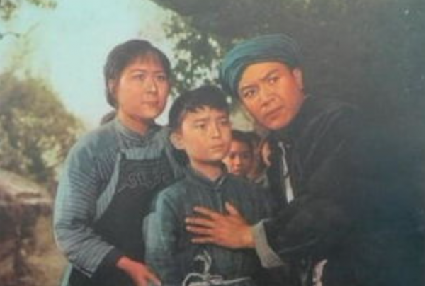 48年過去，當年出演《閃閃的紅星》的小紅星“潘冬子”怎麼樣了？