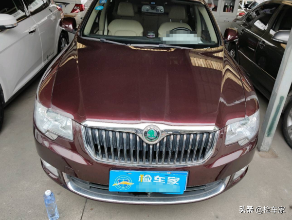 3萬塊的斯柯達昊銳沒人要，拆開內飾聞到臭味，買家：會捱打嗎？