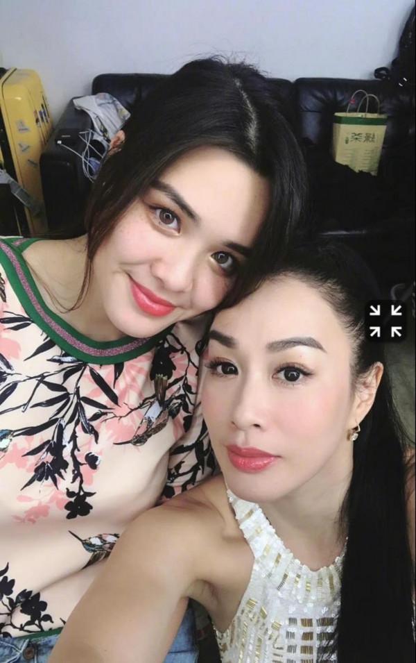 鍾麗緹女兒奪亞軍,關禮傑女兒選港姐,港圈星二代為何執著選美? 鍾麗緹女兒奪亞軍,關禮傑女兒選港姐,港圈星二代為何執著選美?