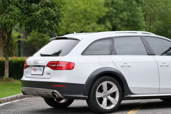 A4 allroad:旅行車邊界的拓寬者,去更遠的地方看不一樣的風景 A4 allroad:旅行車邊界的拓寬者,去更遠的地方看不一樣的風景