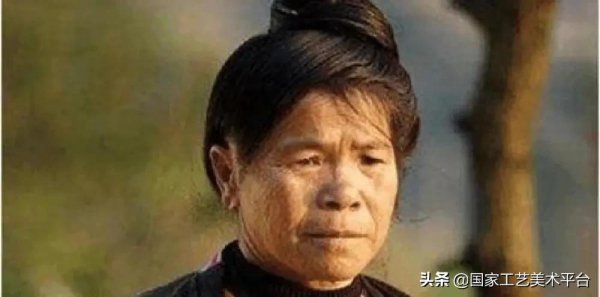 她是寨裡“一枝花”，16歲畫像被印上人民幣，如今怎麼樣了？