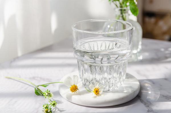 清晨第一杯水,你喝對了嗎? 清晨第一杯水,你喝對了嗎?