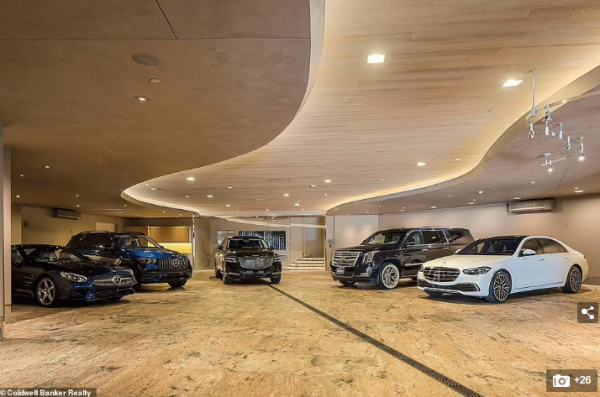 美國豪宅叫價$5000萬速賣出 位處沙漠 家中竟有水族館海底隧道