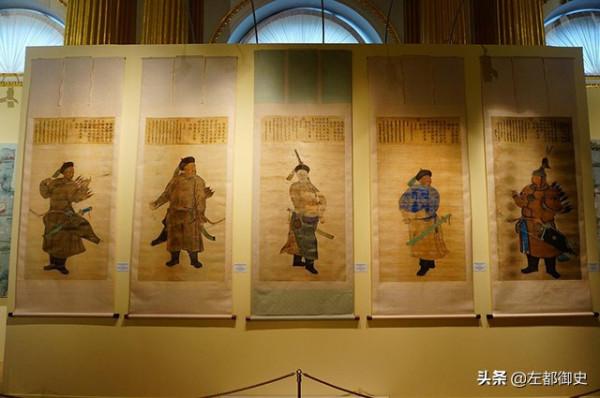 他是乾隆朝名將，大清首位伊犁將軍，身經百餘戰終以馬革裹屍還