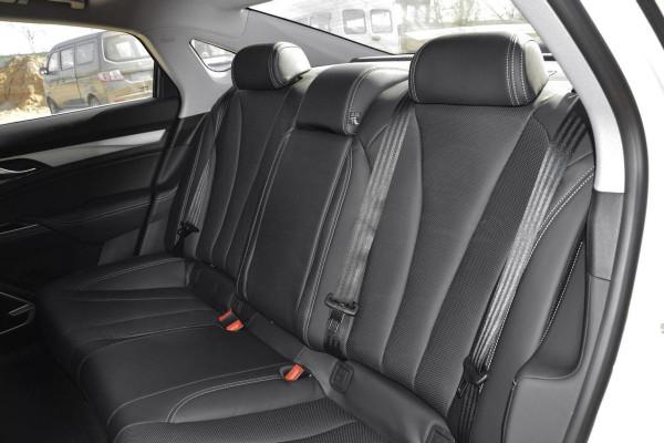 車長近5米，搭載1.5T插電式混動，售價16.98萬，體驗博瑞ePro