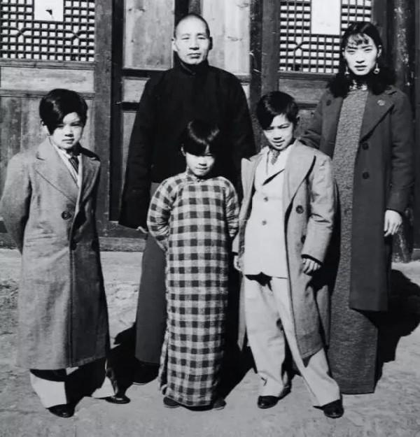 1976年，曾阻紅軍於大渡河的劉文輝緣何能進入周總理治喪委員會？