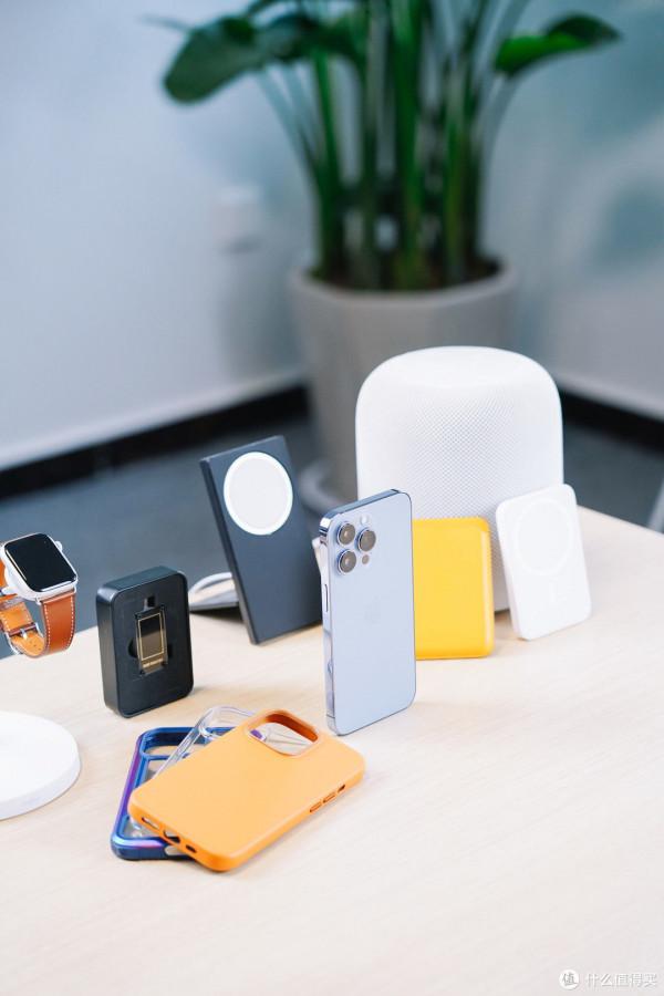 iPhone 13 Pro首發上手，一文看懂殼膜、充電、MagSafe那些事