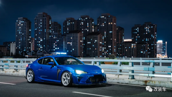 改裝清單遠超18cm的斯巴魯BRZ，試遍OHLINS、ARAGOSTA和KW避震