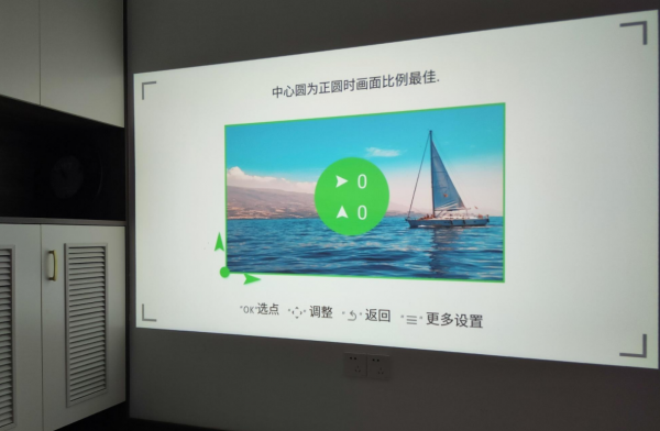 投影儀該如何選？看好這六點就夠了，一分錢一分貨，不要貪圖便宜