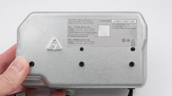 用料豪華，有錢果真可以為所欲為，微軟Xbox Series X主機電源拆解