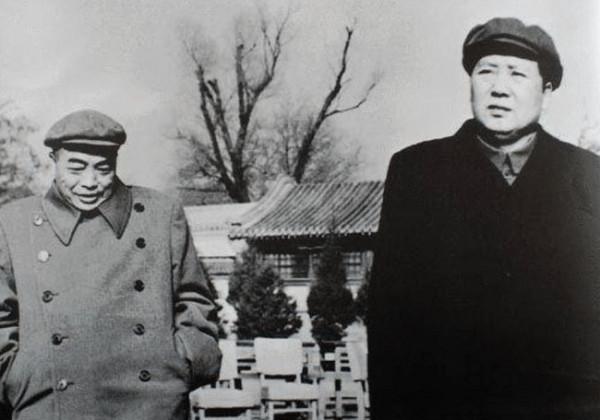 抗美援朝前,毛主席的壓力有多大?李銀橋:很艱難,煙一根接一根 抗美援朝前,毛主席的壓力有多大?李銀橋:很艱難,煙一根接一根