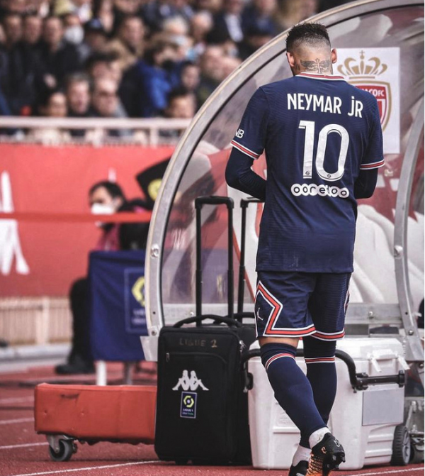 這才是典範!巴西昔日巨星肌肉照讓內馬爾羞恥,直言自律不輸C羅 這才是典範!巴西昔日巨星肌肉照讓內馬爾羞恥,直言自律不輸C羅