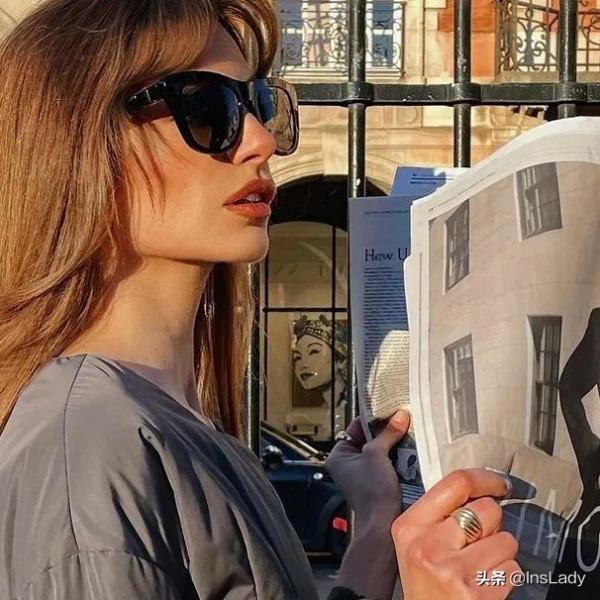 我的社恐女同事，一到年會就變名媛了？