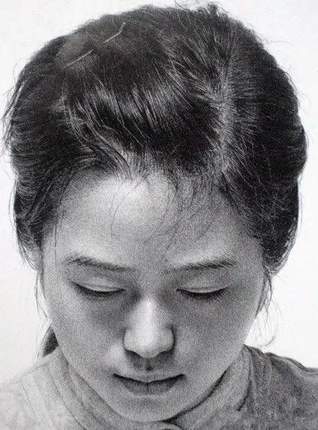 冷軍的寫實素描作品 冷軍的寫實素描作品