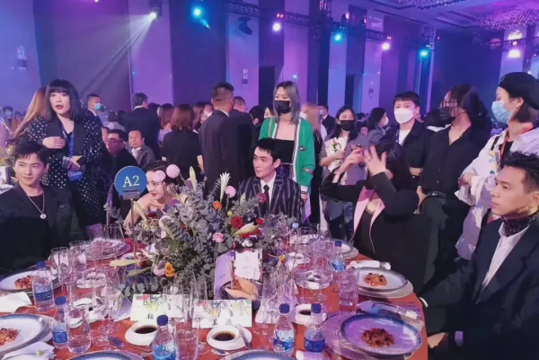 一場芭莎晚宴八位明星遭遇尷尬,暴露娛樂圈三大真實現狀 一場芭莎晚宴八位明星遭遇尷尬,暴露娛樂圈三大真實現狀