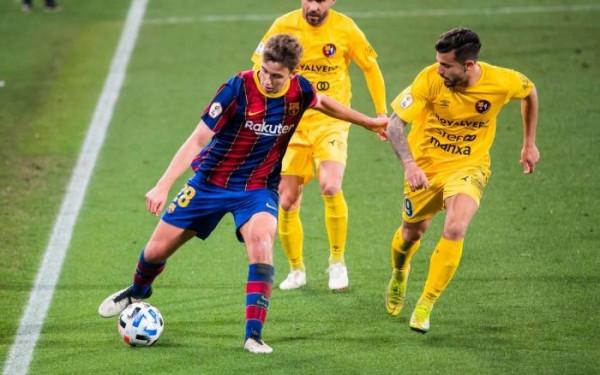 重啟巴薩夢三王朝！哈維、小白都已有人接班，那麼佈教授呢？