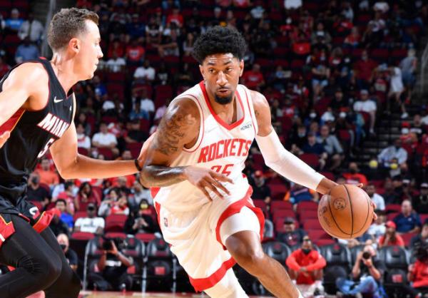 轟44+9記三分,熱火水花大爆發!火箭雙少空砍32分,豪斯7中0拉胯 轟44+9記三分,熱火水花大爆發!火箭雙少空砍32分,豪斯7中0拉胯