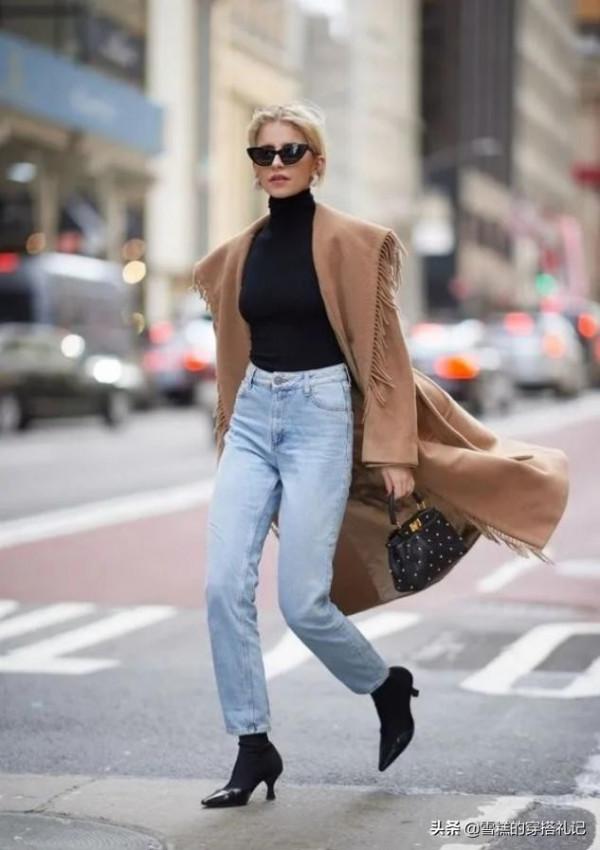 今年火了一種靴子,叫“吸菸靴”,顯瘦顯高,搭大衣風衣都合適 今年火了一種靴子,叫“吸菸靴”,顯瘦顯高,搭大衣風衣都合適