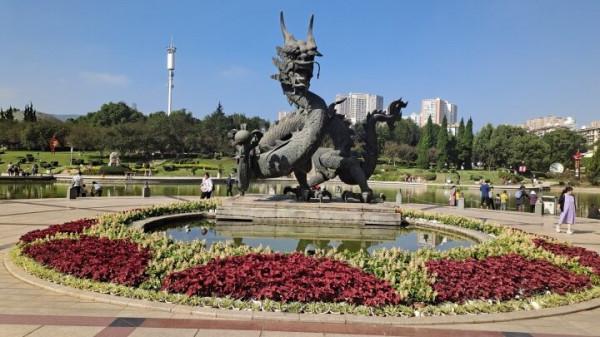 冬天的龍潭公園景色迷人